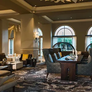Renaissance International Plaza Hotel